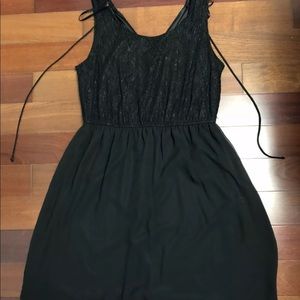 En Focus Studio black Lace Floral Sleeveless Dress